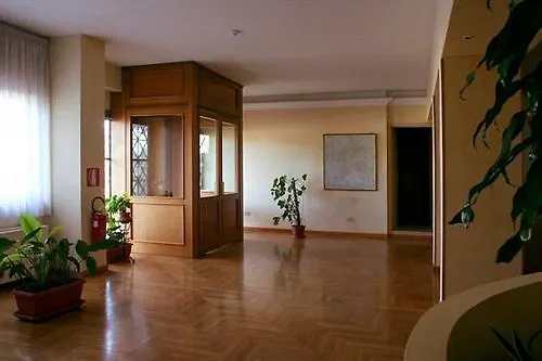 Hotel Casa Per Ferie Eremo Santa Rosa Da Lima Roma